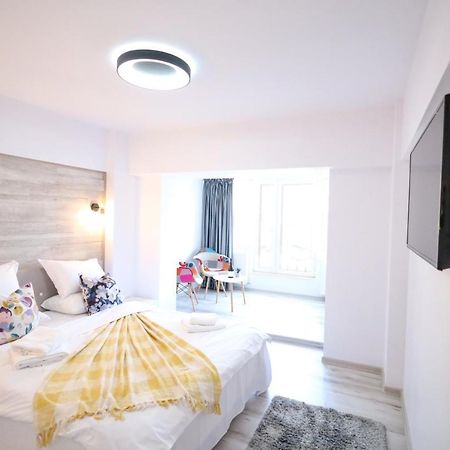 Apartament Patrick Gura Humorului Esterno foto