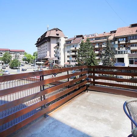Apartament Patrick Gura Humorului Esterno foto