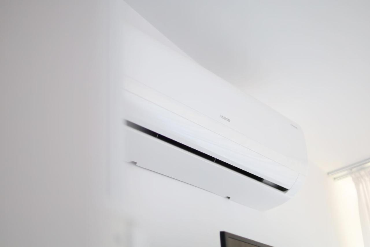 Apartament Patrick Gura Humorului Esterno foto